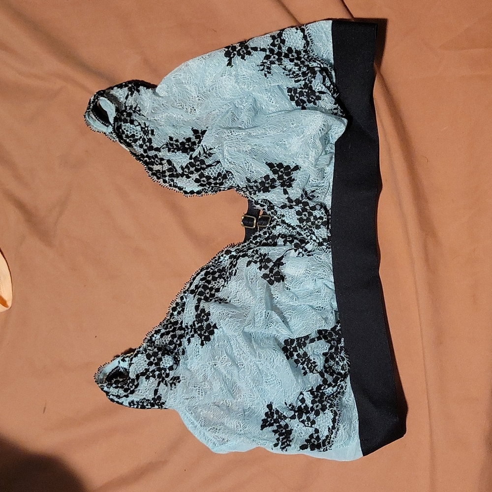 40DDD  Bralette